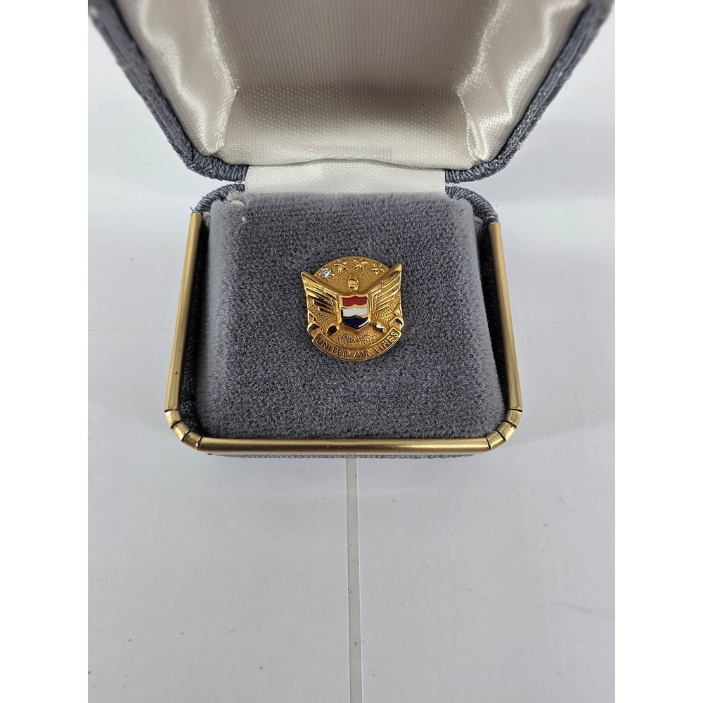 Vintage United Air Lines 10 Year Service Award Tie Tac 10TK Gold  Winged Pin Box
